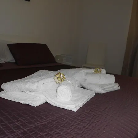 Il Sole Nel Cuore B&B 산타가타디밀리텔로